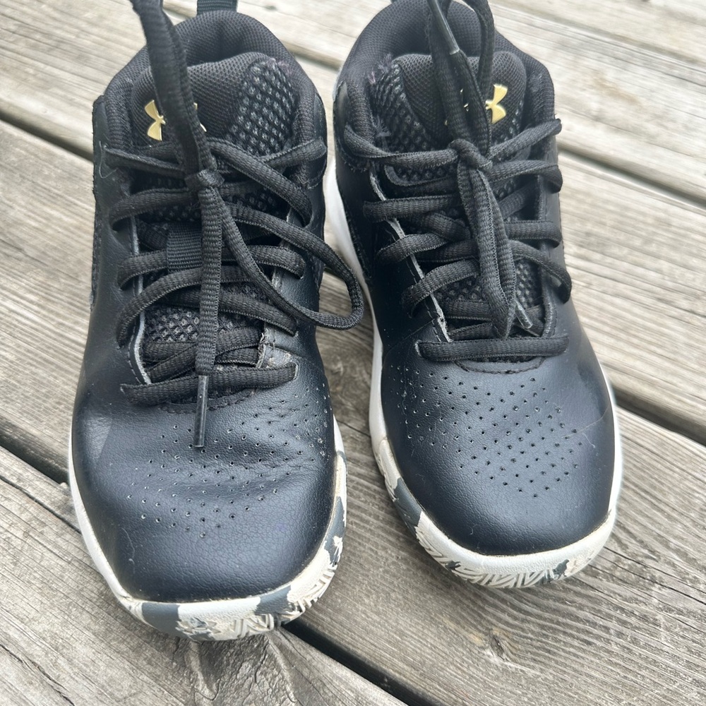 Under Armour Black High-Top Sneakers with Breathable Upper
